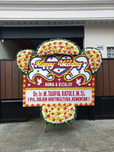 Papan Bunga Pernikahan poris gaga